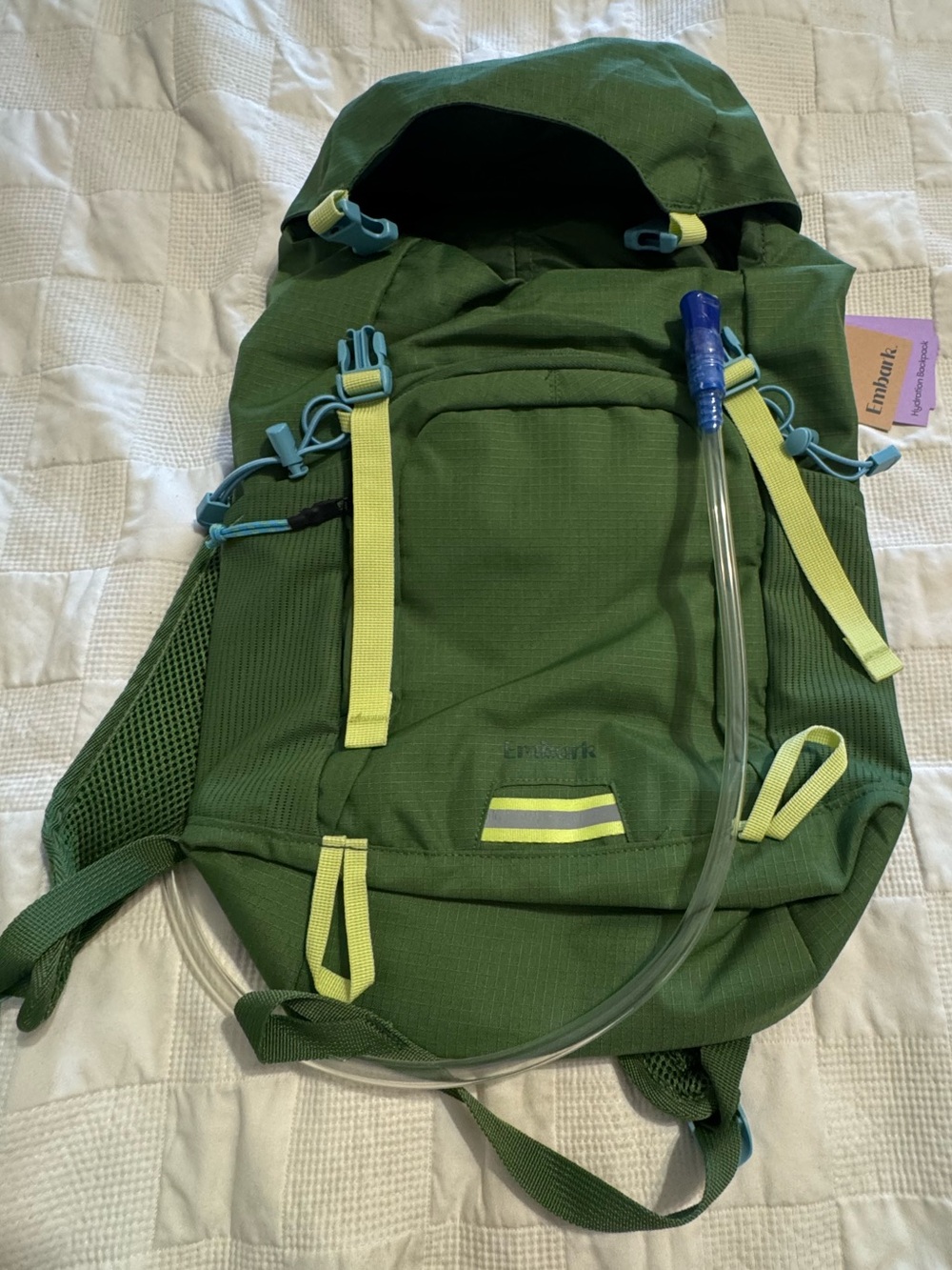 Trail-Ready Green Hydration Backpack by Timberk